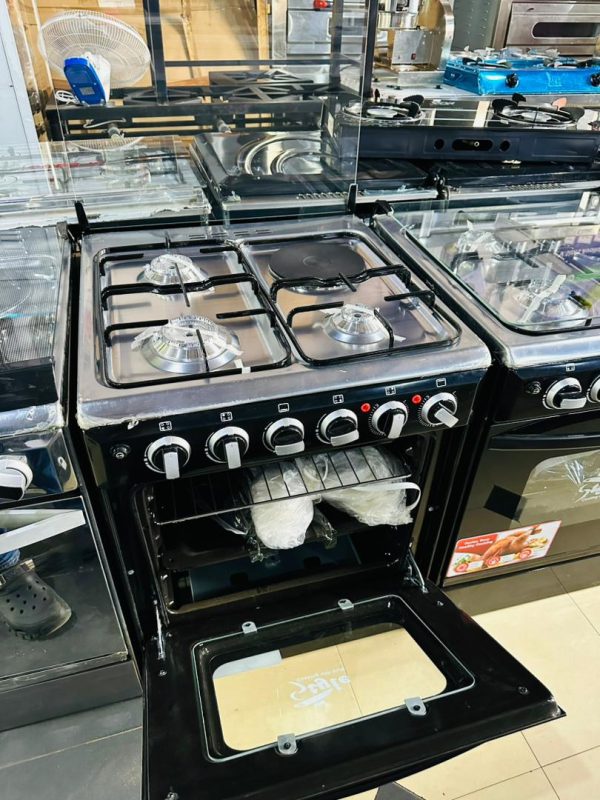 Style Cooker 3Gas 1 Electric 50cmx50cm.